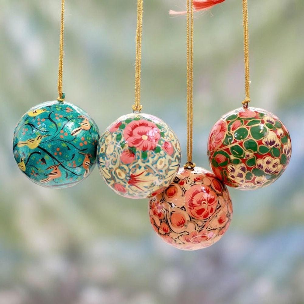 India Handmade Papier Mache Christmas Ornaments Set of 4 'Christmas Joy'