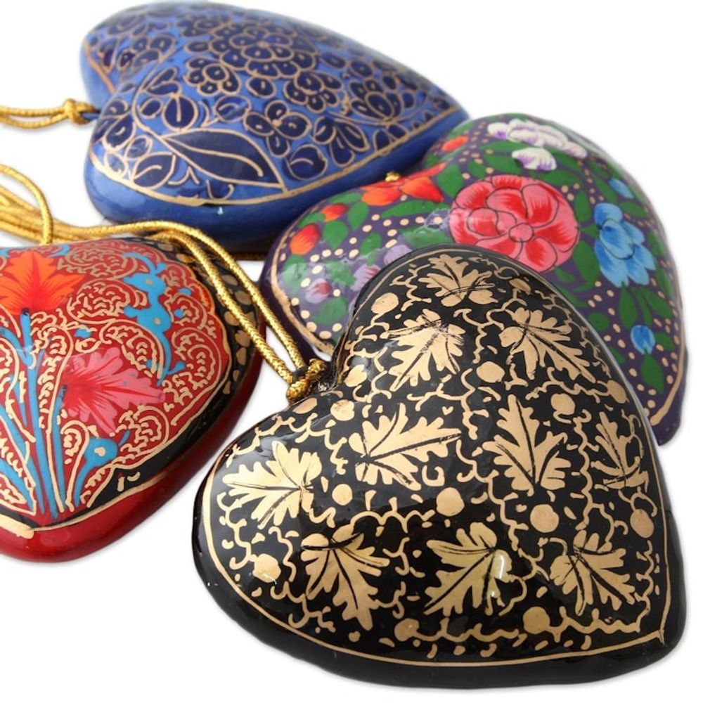 4 Floral Hearts Artisan Crafted Papier Mache Ornaments Set 'Season of Love'