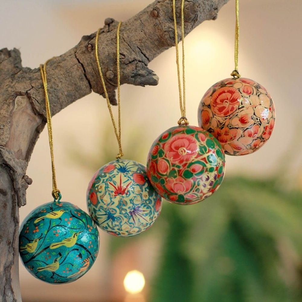 India Handmade Papier Mache Christmas Ornaments Set of 4 'Christmas Joy'